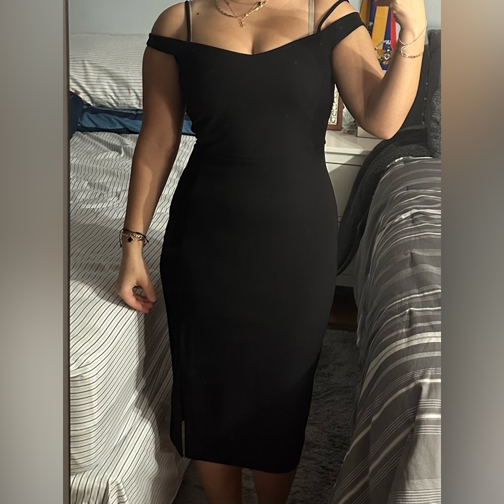 Express Black Off-Shoulder Midi Dress